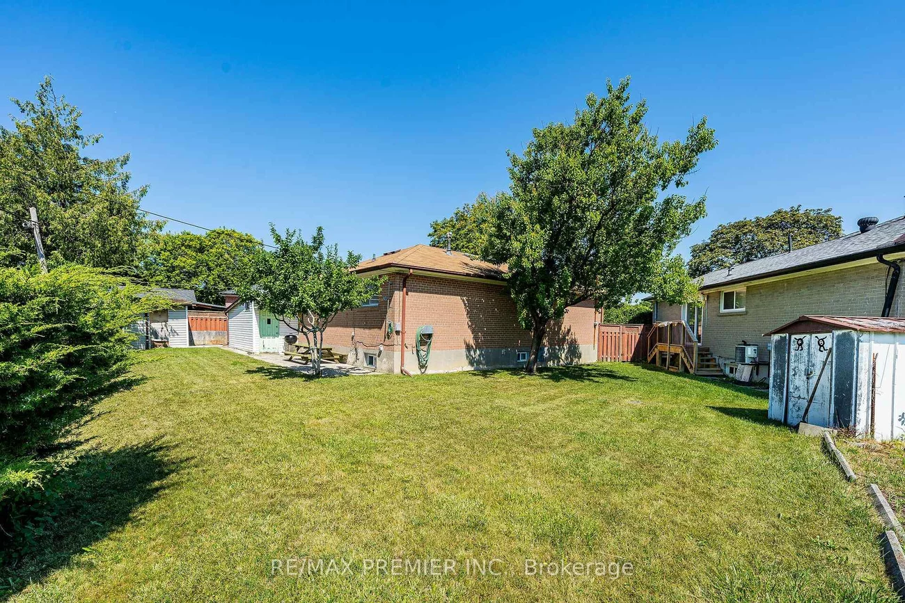 5, Valois, Thistletown-Beaumonde Heights, Toronto