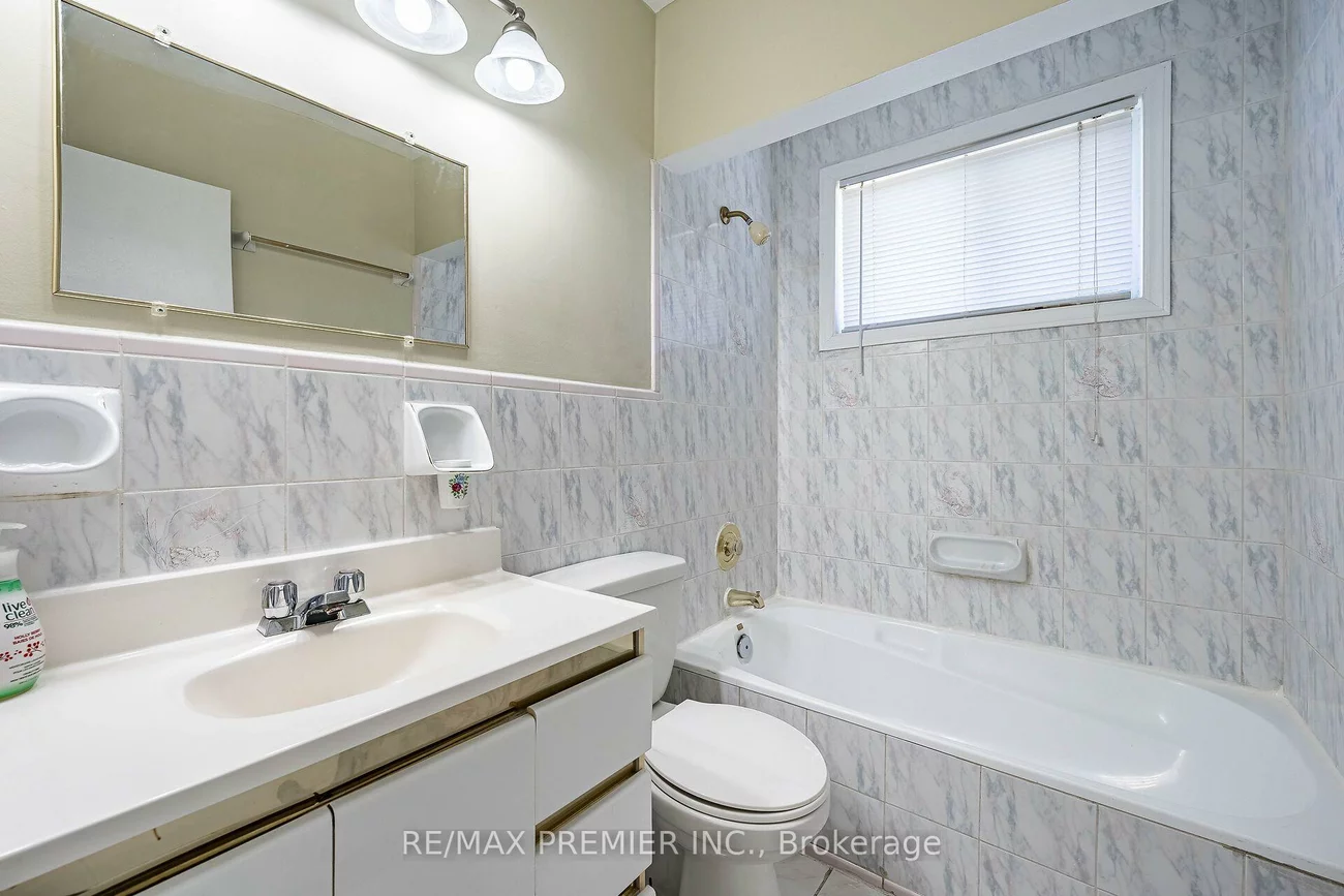 5, Valois, Thistletown-Beaumonde Heights, Toronto