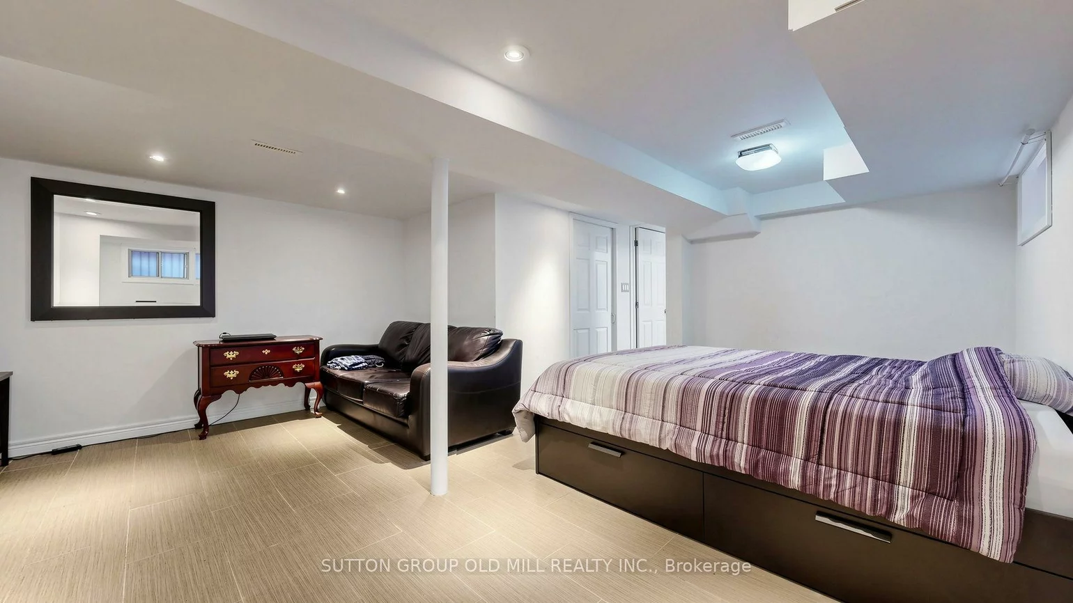 6, Hilldale, Rockcliffe-Smythe, Toronto