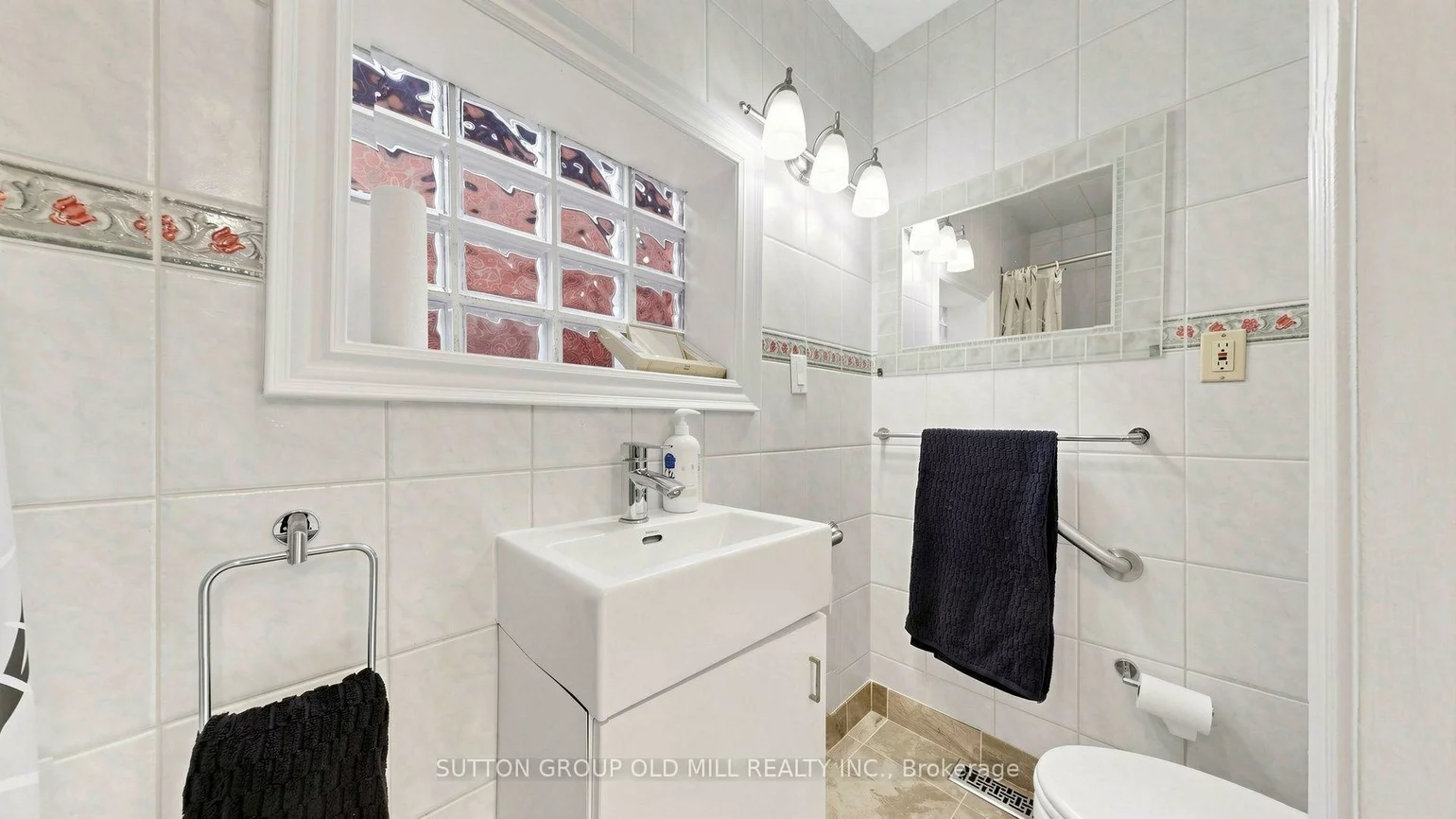 6, Hilldale, Rockcliffe-Smythe, Toronto