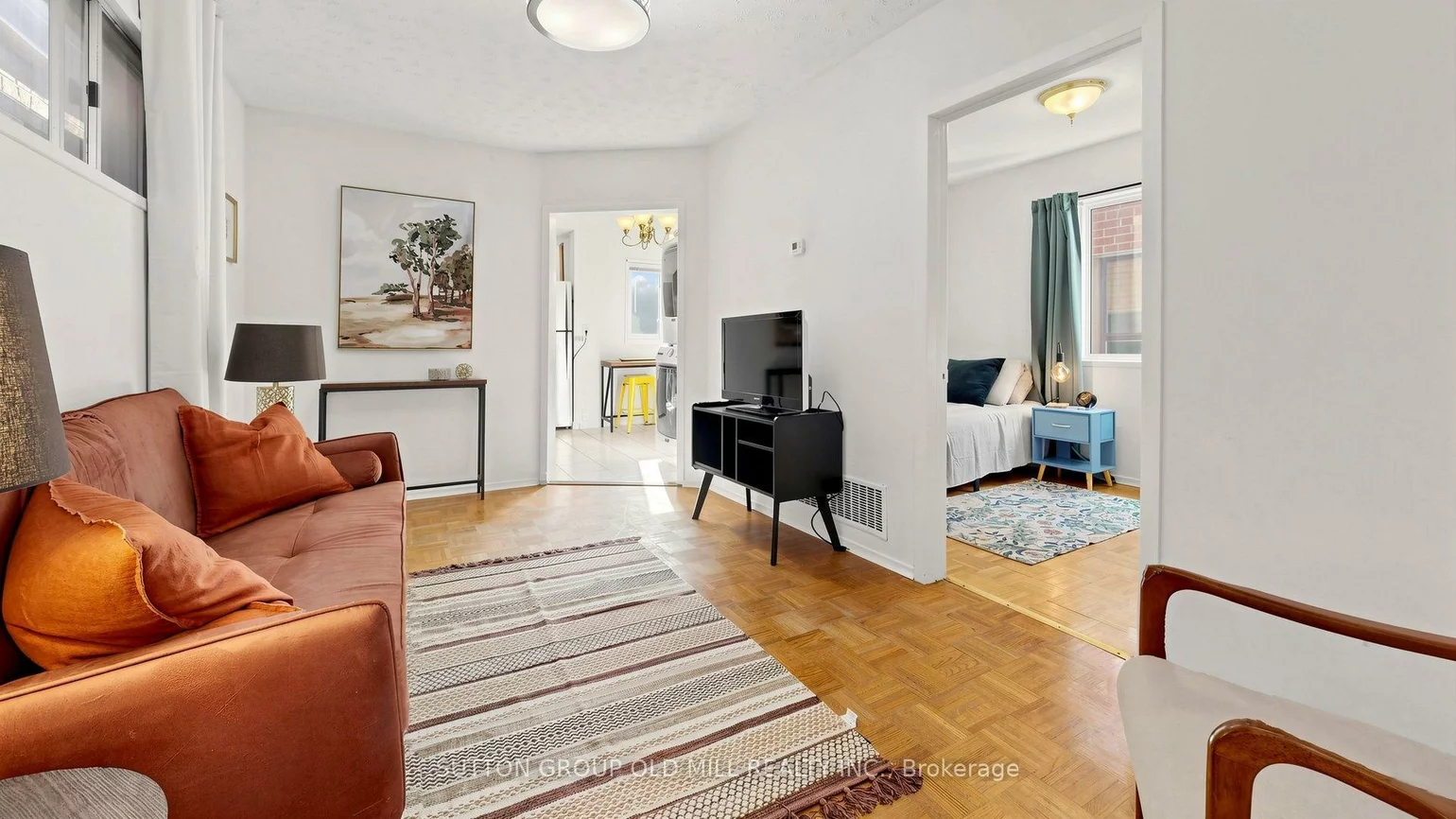 6, Hilldale, Rockcliffe-Smythe, Toronto