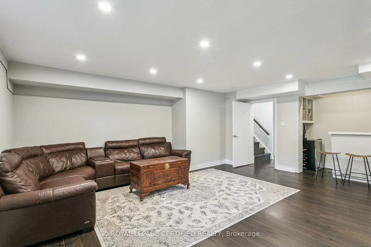 462, The Kingsway, Princess-Rosethorn, Toronto