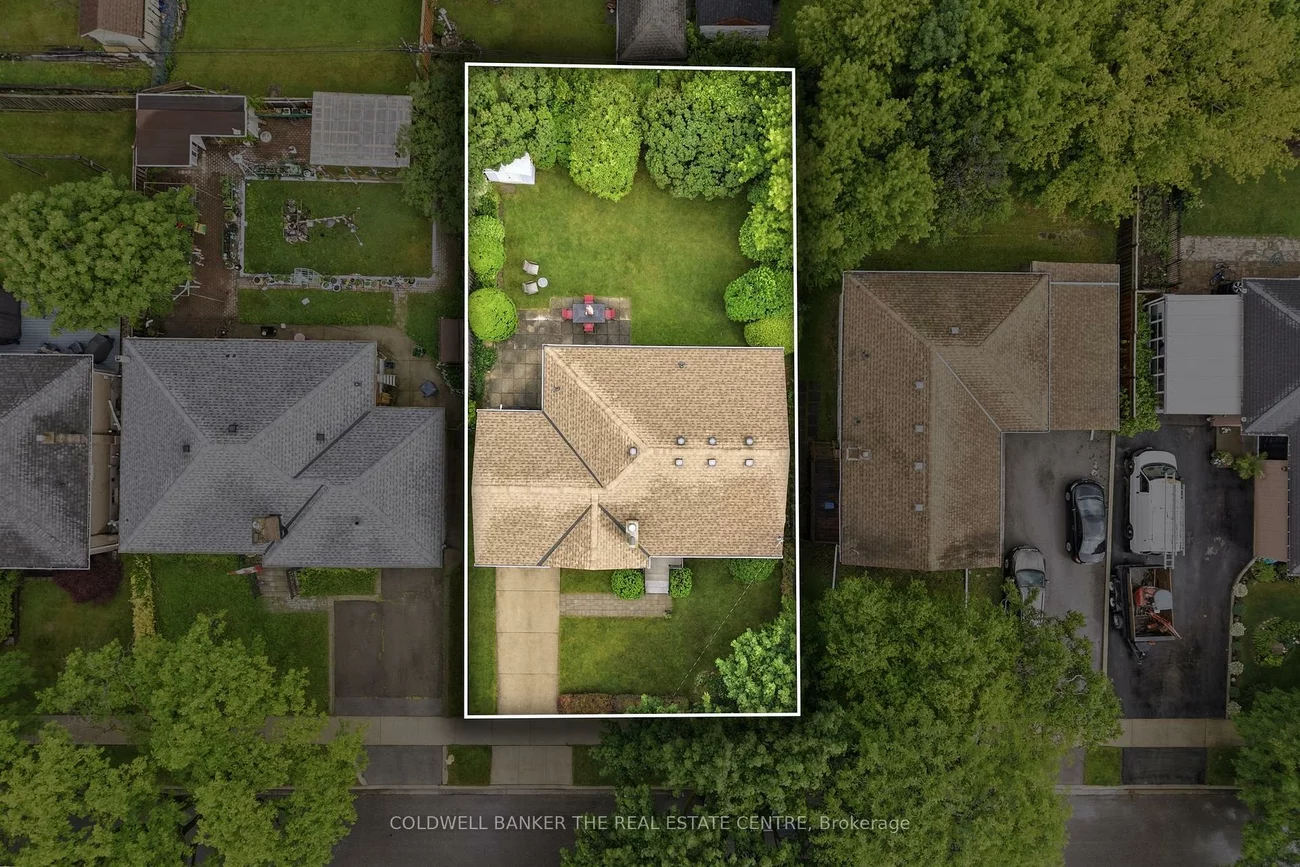 40, Benway, Rexdale-Kipling, Toronto