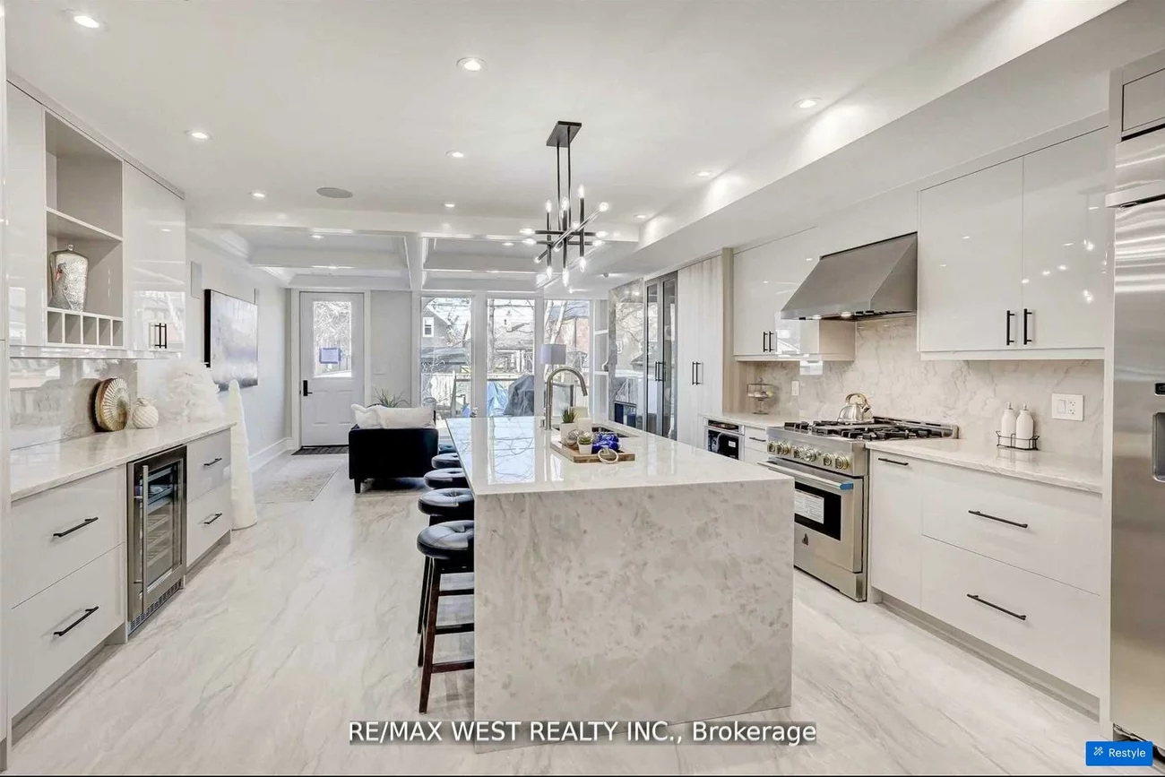 94, Lake, Mimico, Toronto
