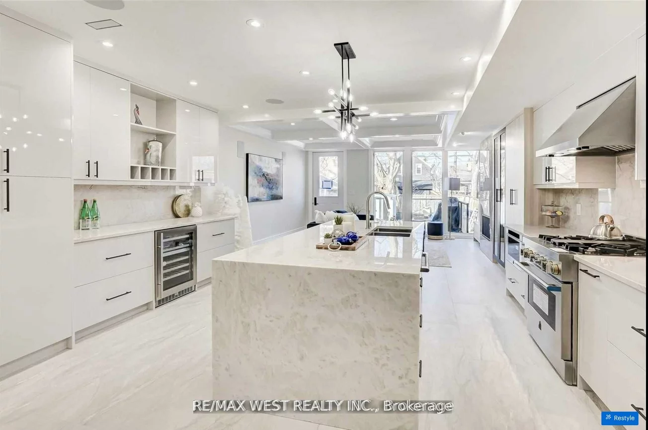 94, Lake, Mimico, Toronto