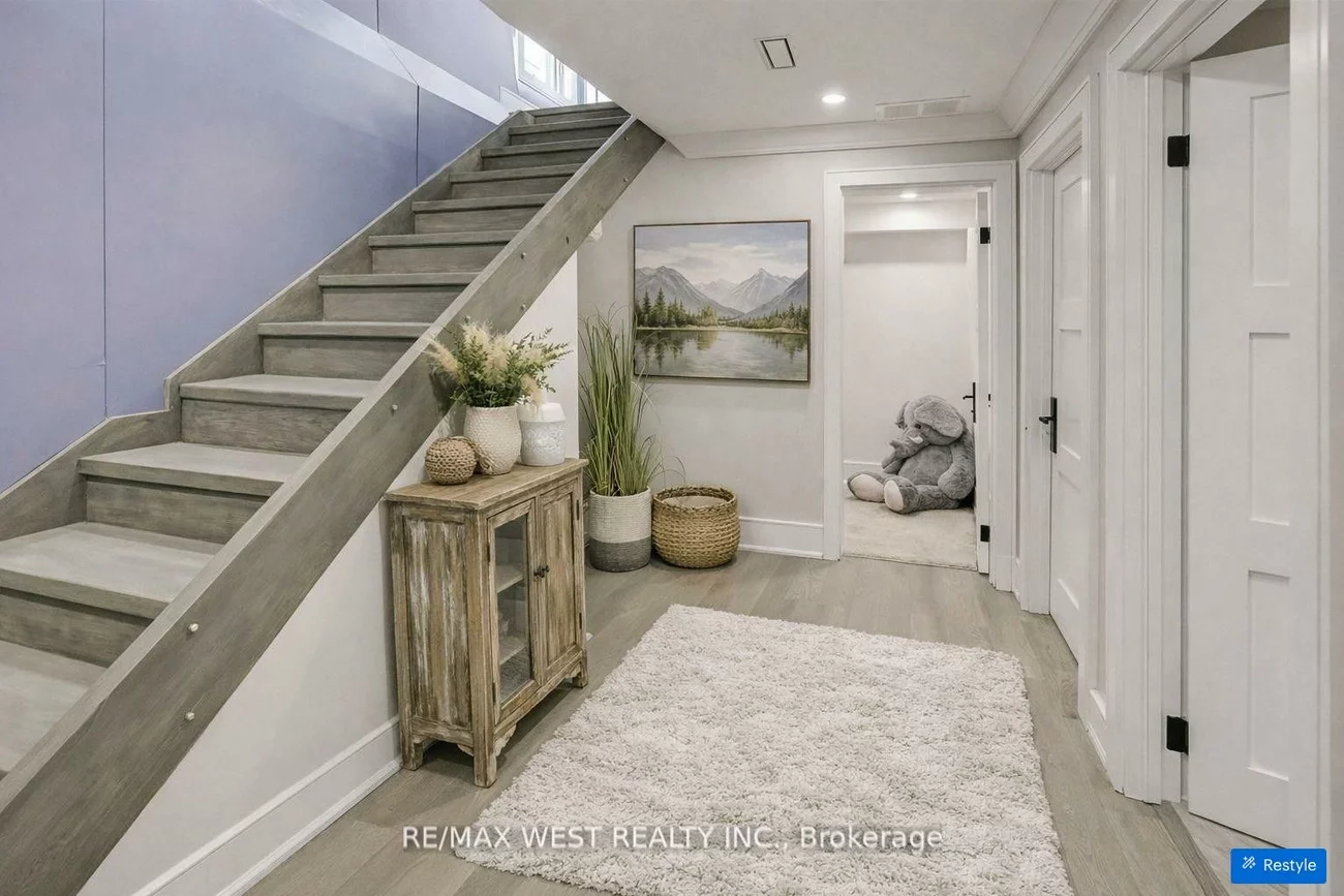 94, Lake, Mimico, Toronto