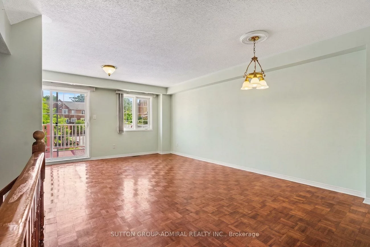 2205, Weston, Weston, Toronto