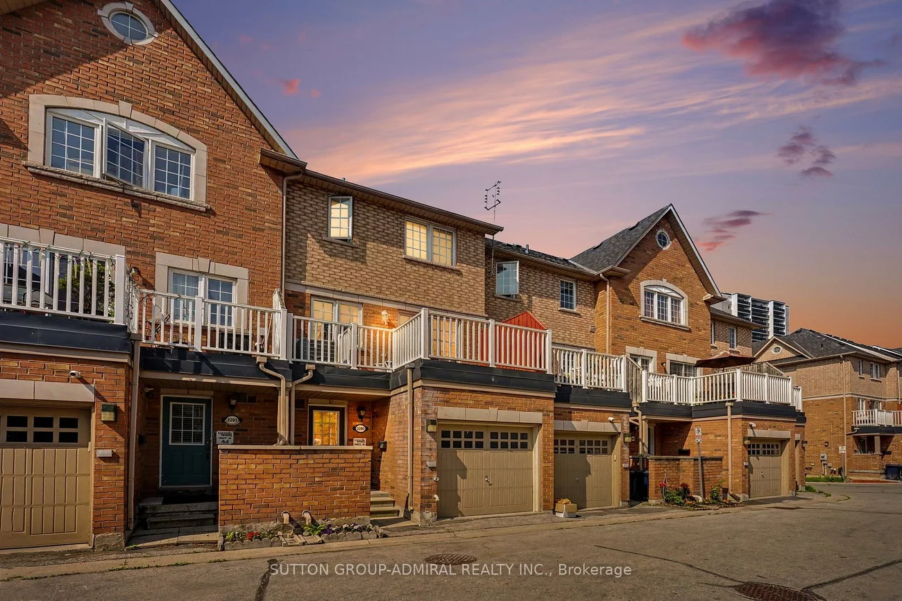 2205, Weston, Weston, Toronto