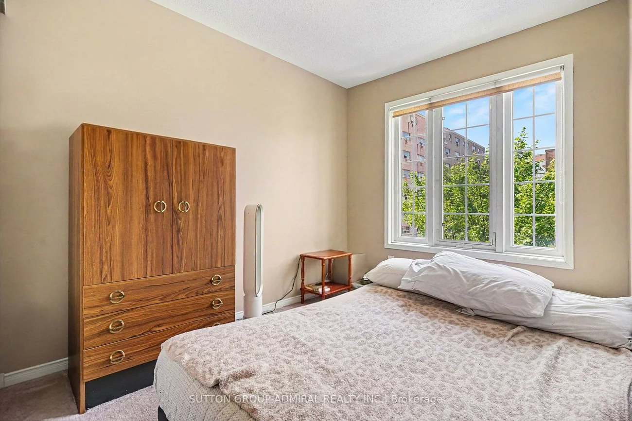 2205, Weston, Weston, Toronto
