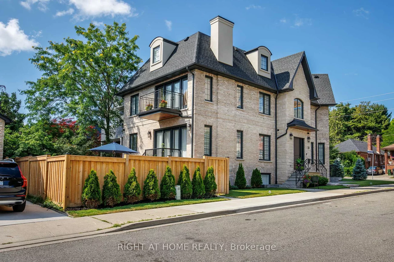 33, Thorndale, Kingsway South, Toronto