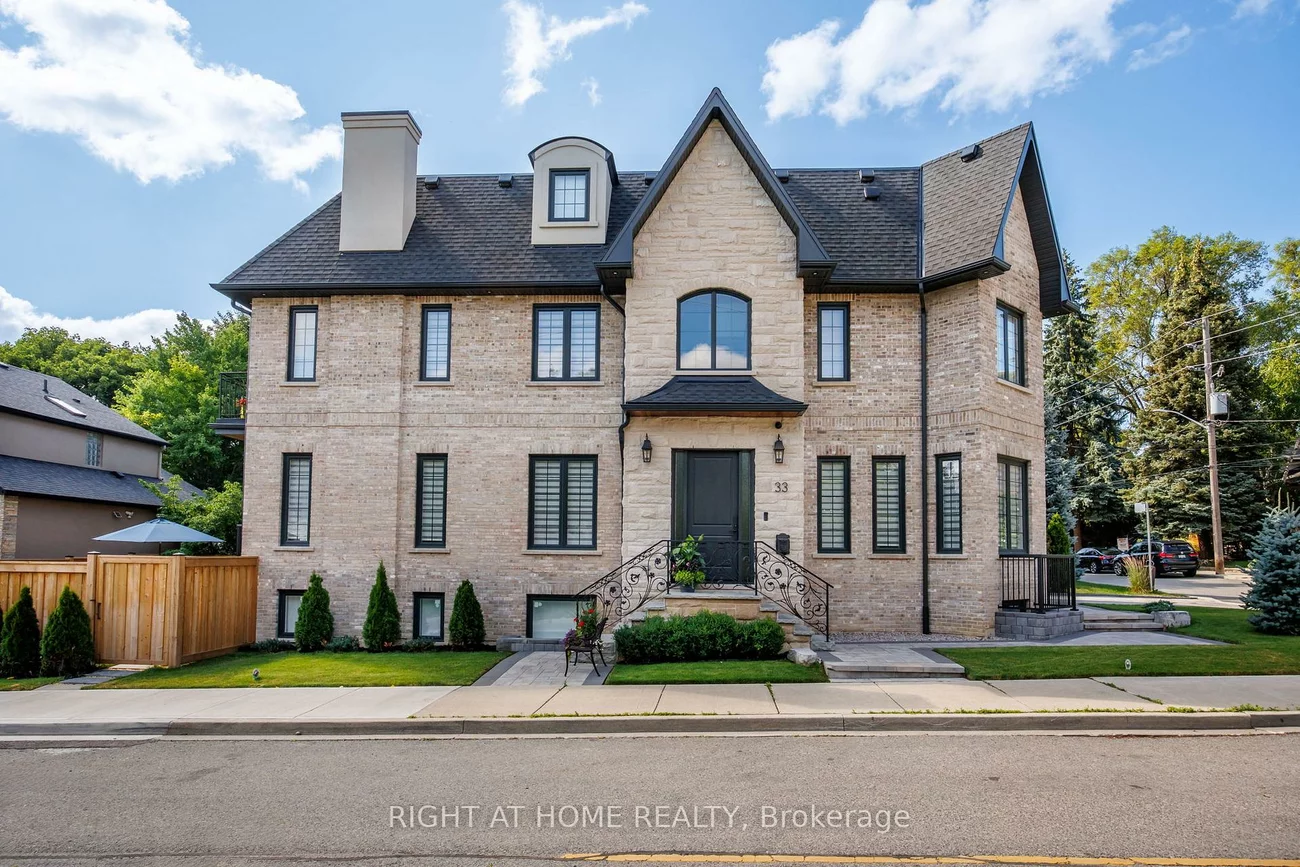 33, Thorndale, Kingsway South, Toronto