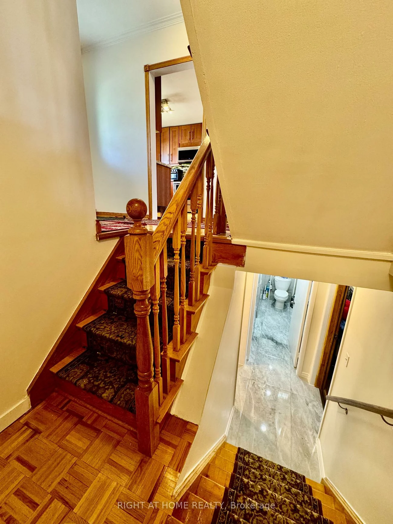 258, La Rose, Willowridge-Martingrove-Richview, Toronto