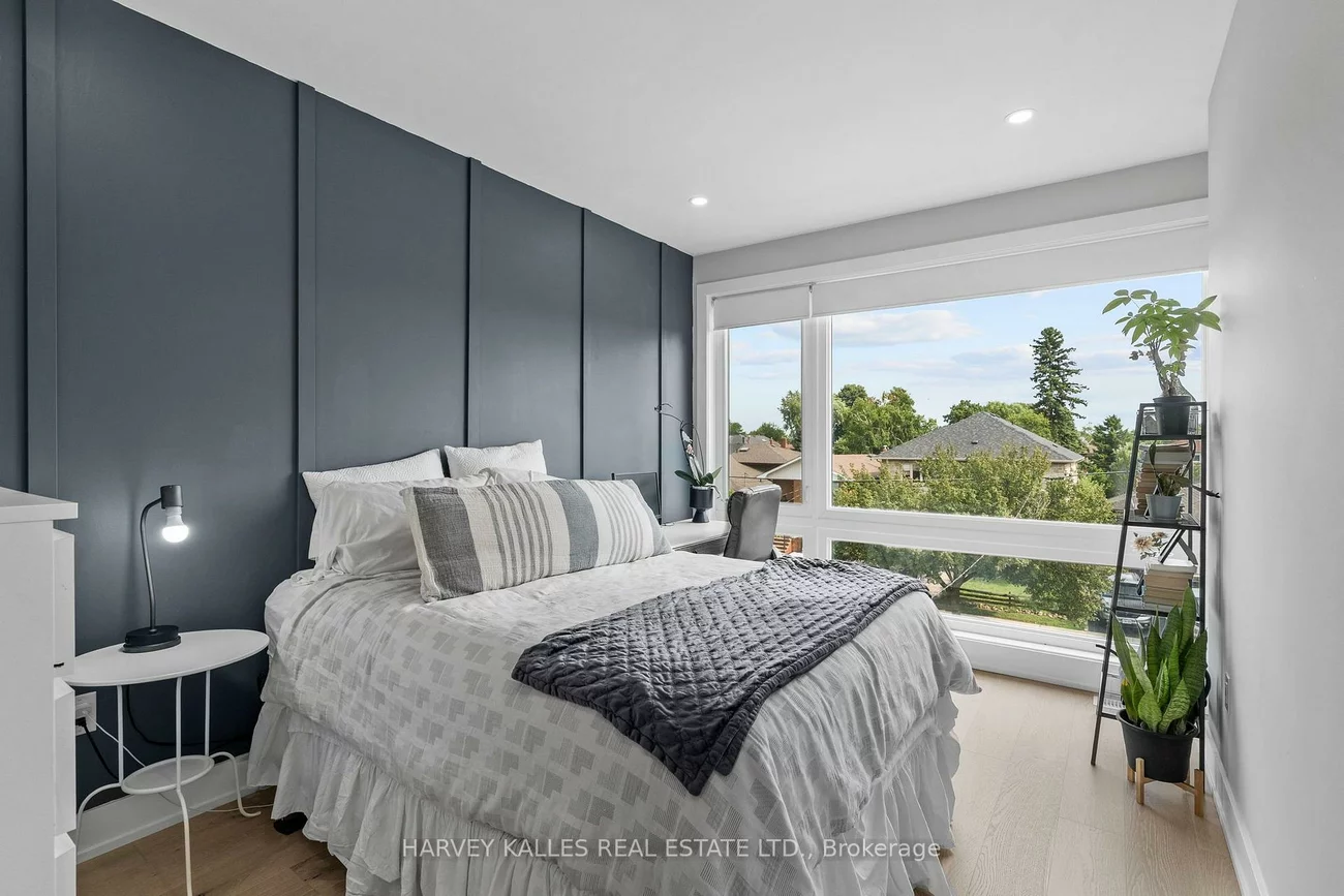 32, Albright, Alderwood, Toronto