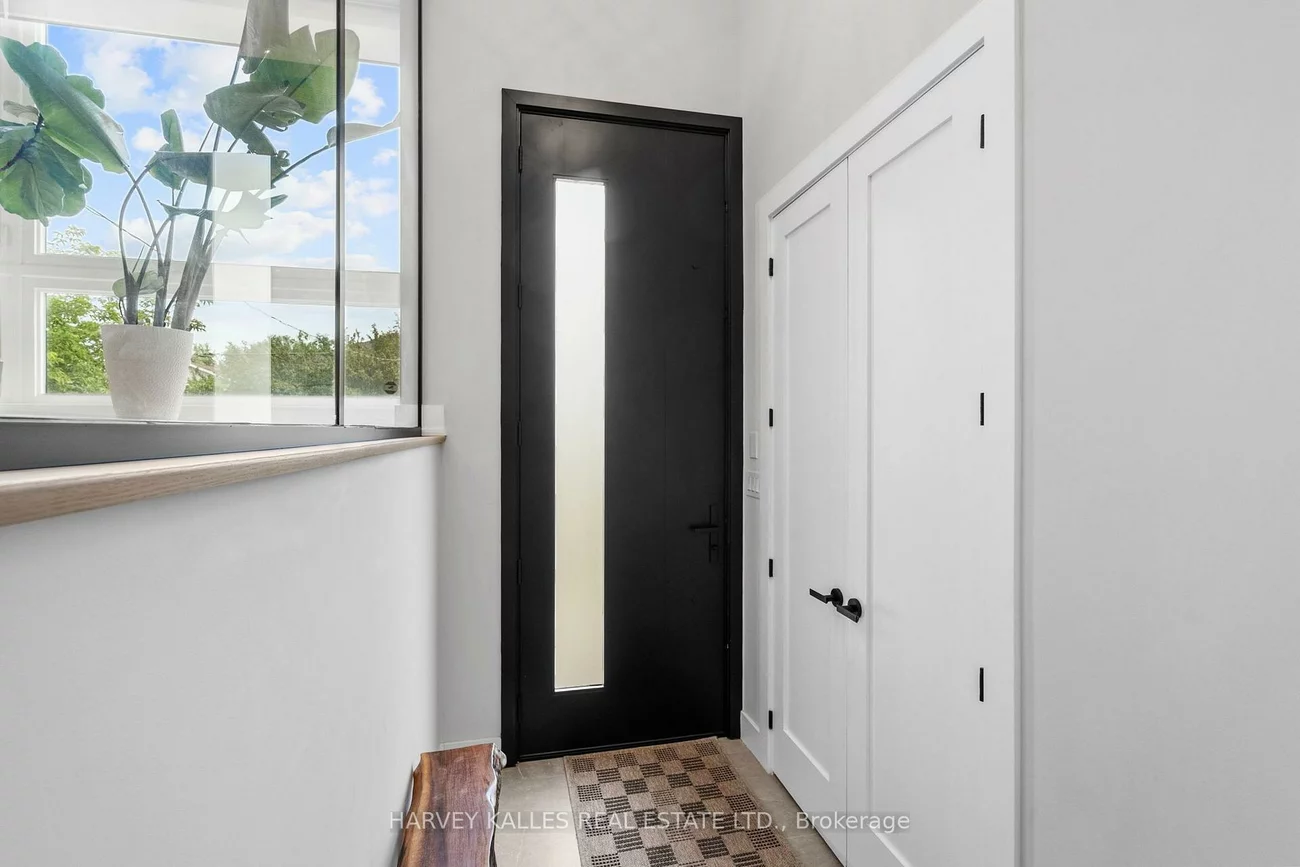32, Albright, Alderwood, Toronto