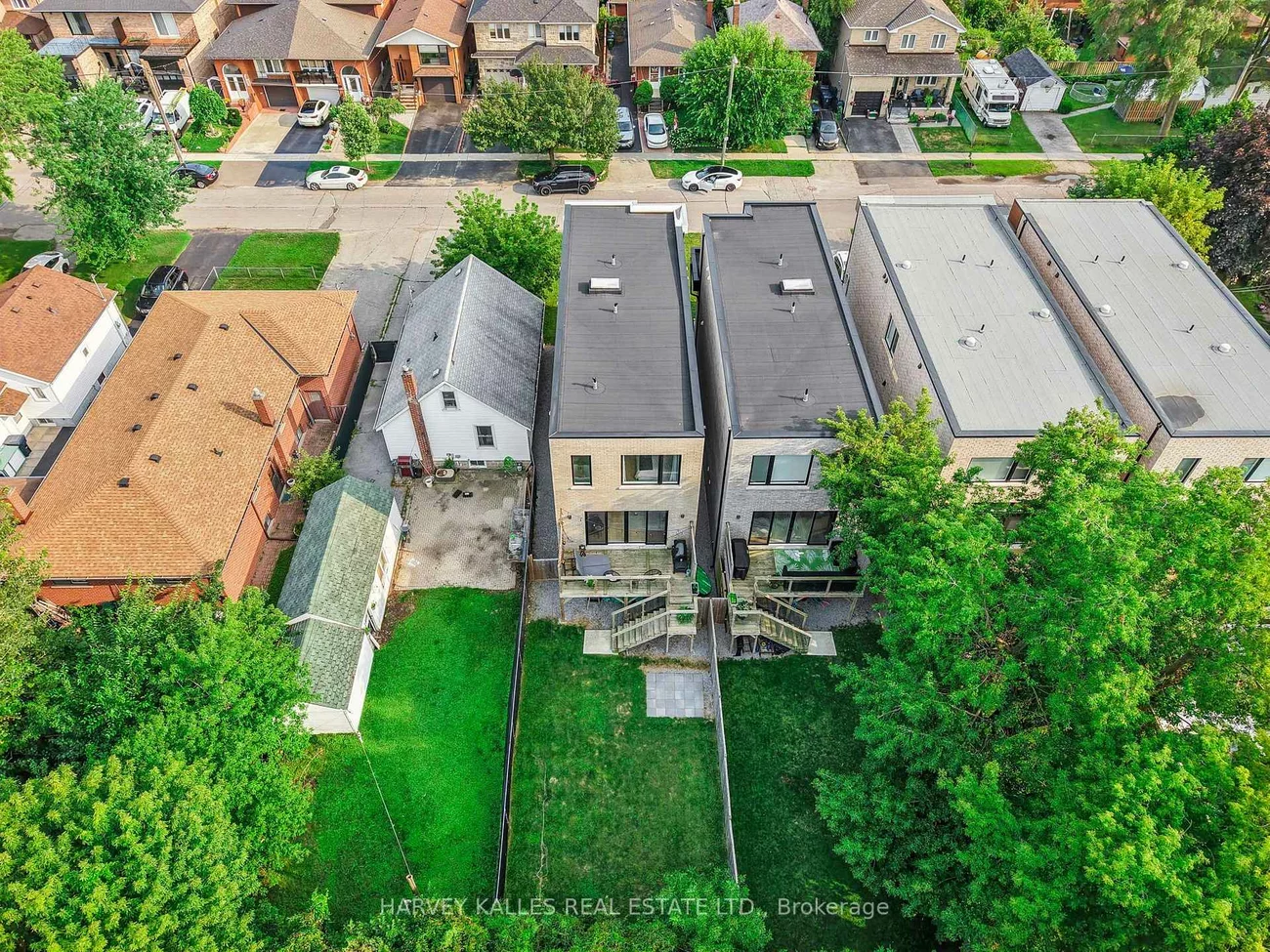32, Albright, Alderwood, Toronto
