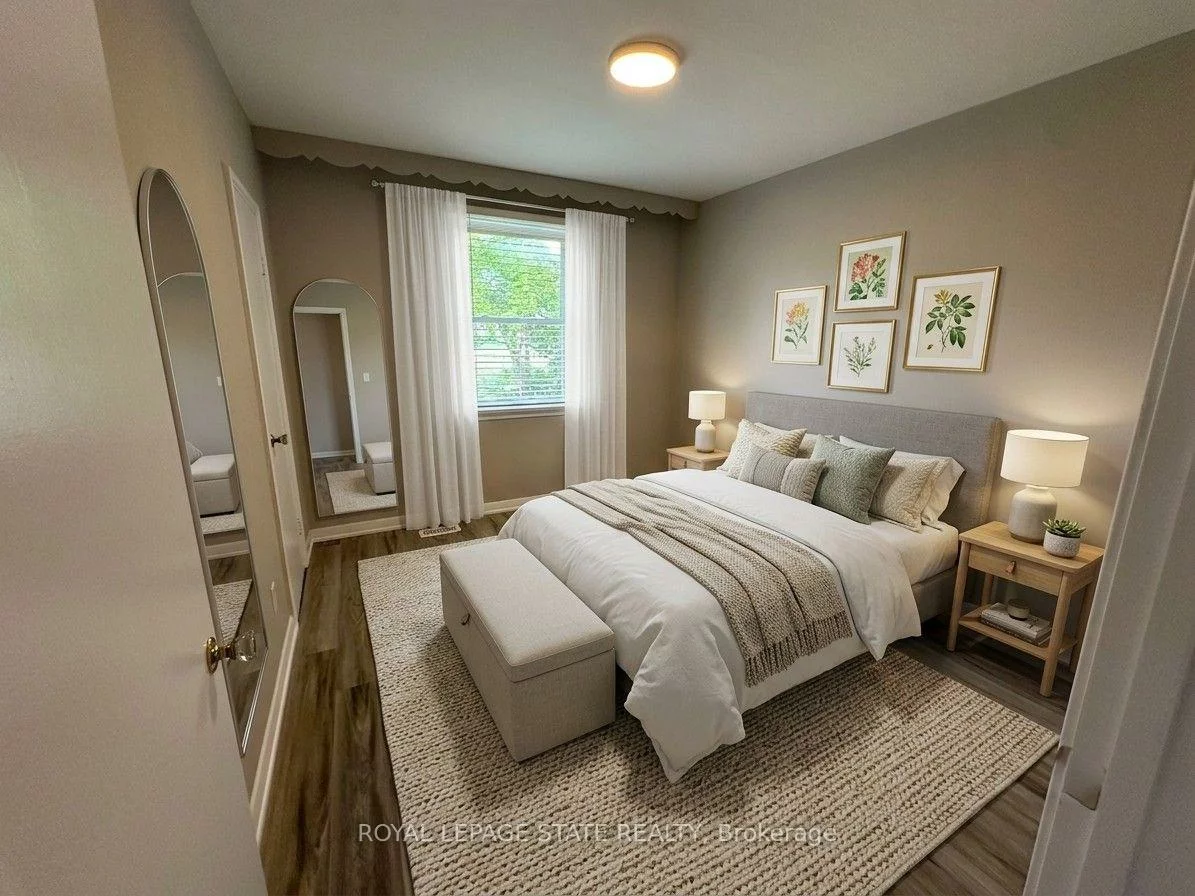 20, Lloyd Manor, Princess-Rosethorn, Toronto