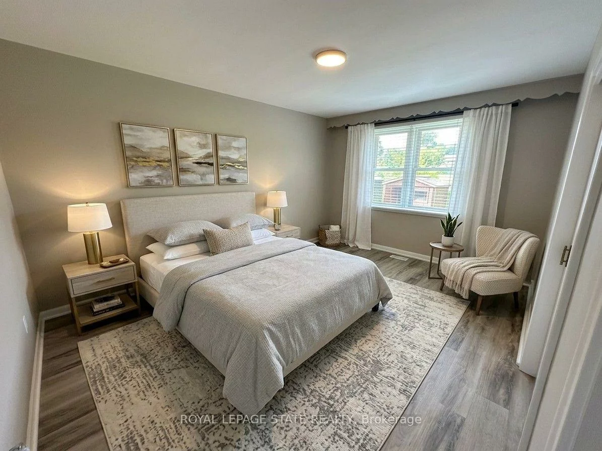 20, Lloyd Manor, Princess-Rosethorn, Toronto
