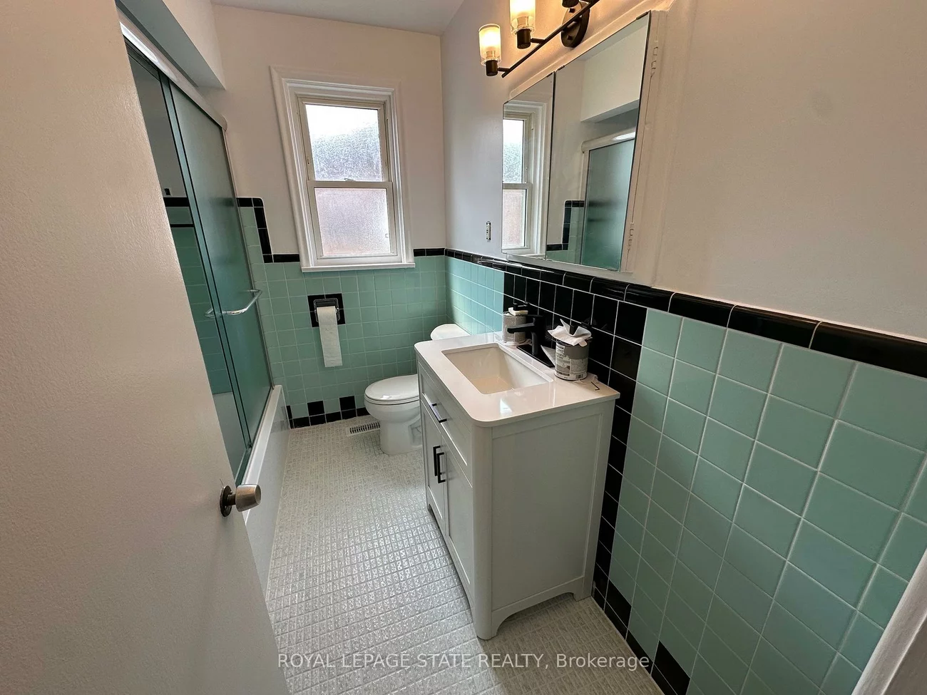 20, Lloyd Manor, Princess-Rosethorn, Toronto