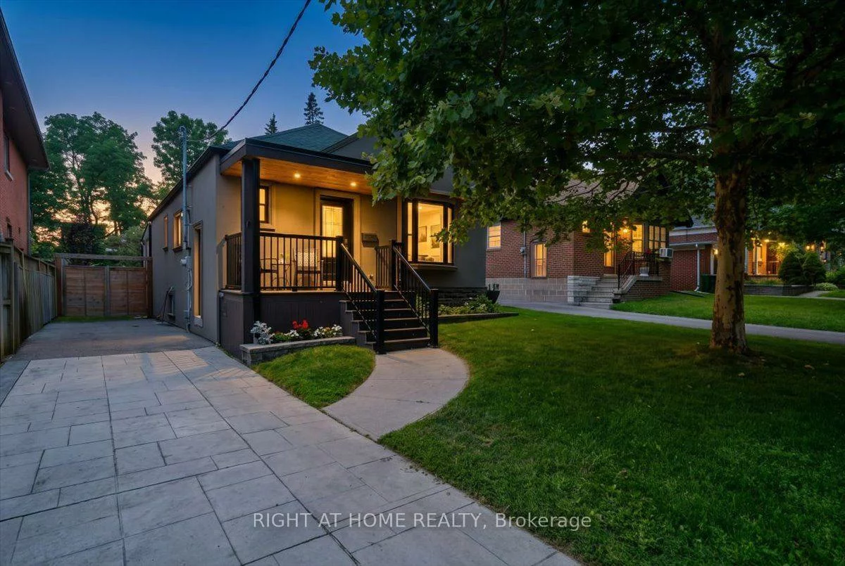 188, Queens, Mimico, Toronto