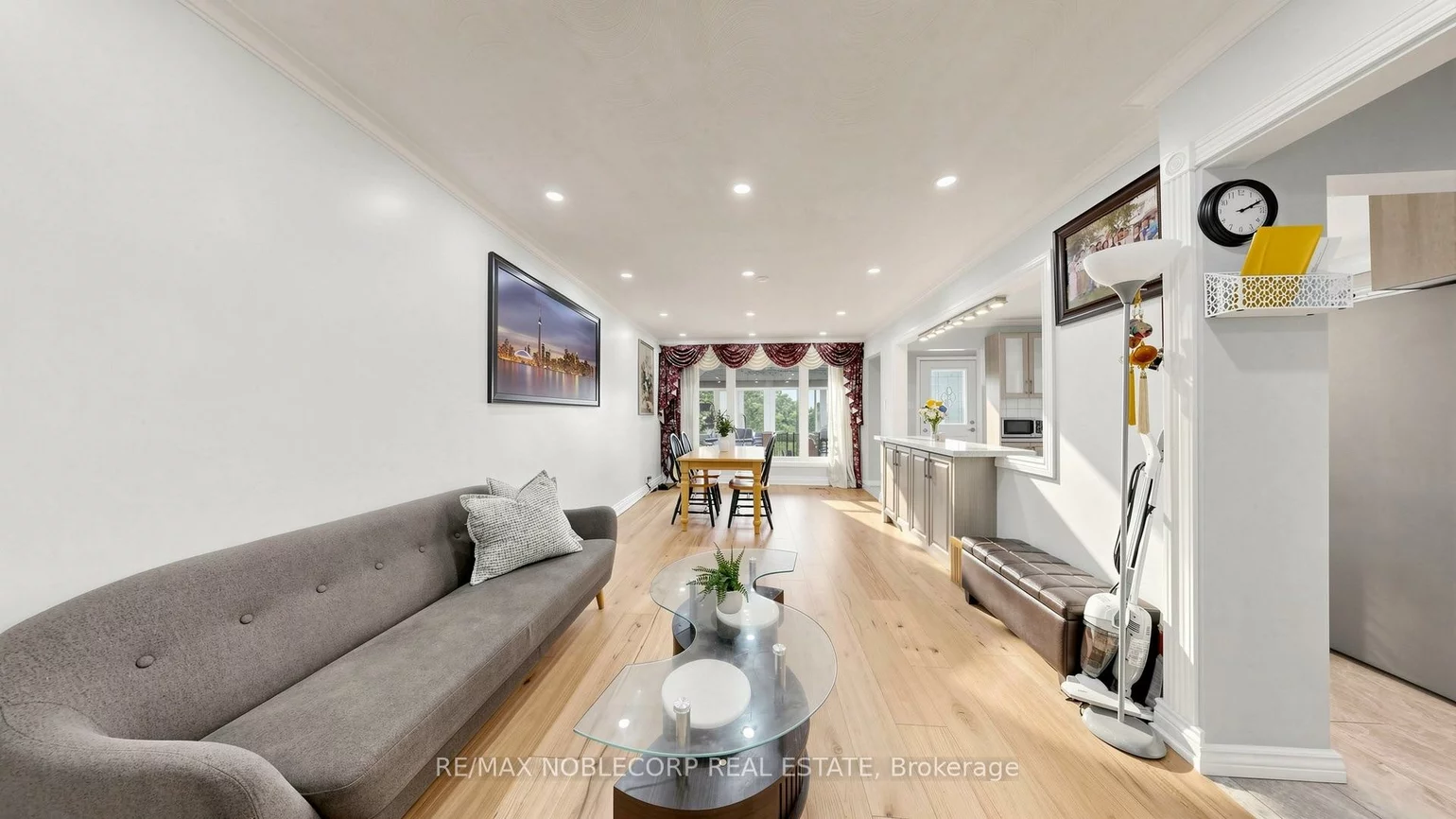 95, Snowood, Glenfield-Jane Heights, Toronto