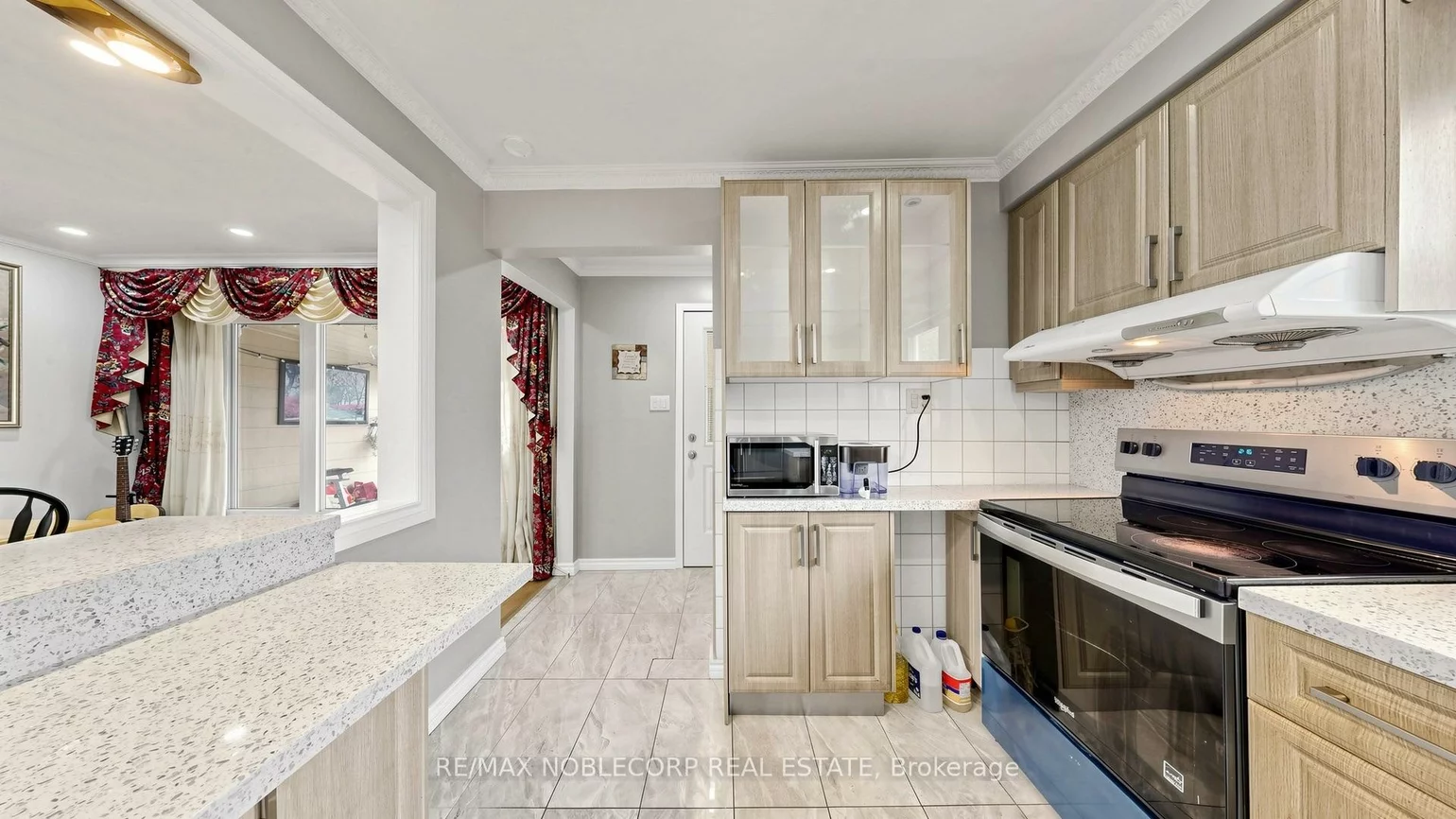 95, Snowood, Glenfield-Jane Heights, Toronto