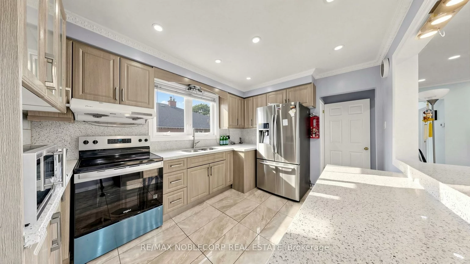 95, Snowood, Glenfield-Jane Heights, Toronto