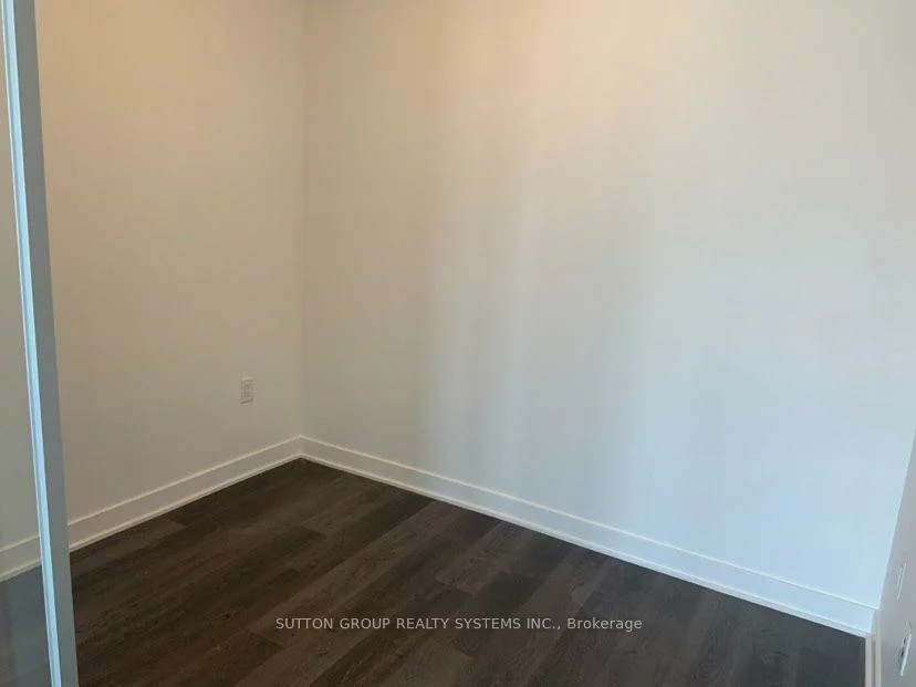 32, Green Lanes, Islington-City Centre West, Toronto