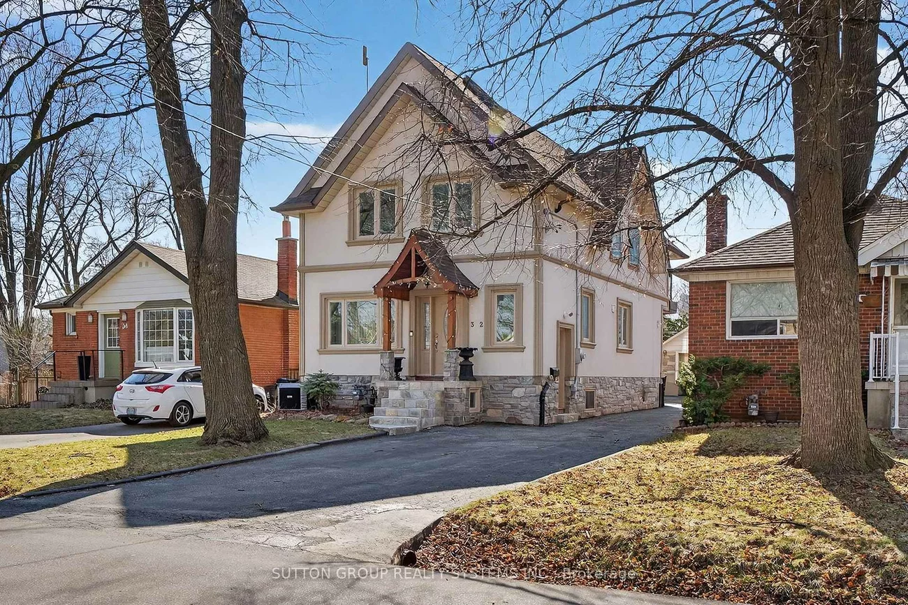 32, Green Lanes, Islington-City Centre West, Toronto