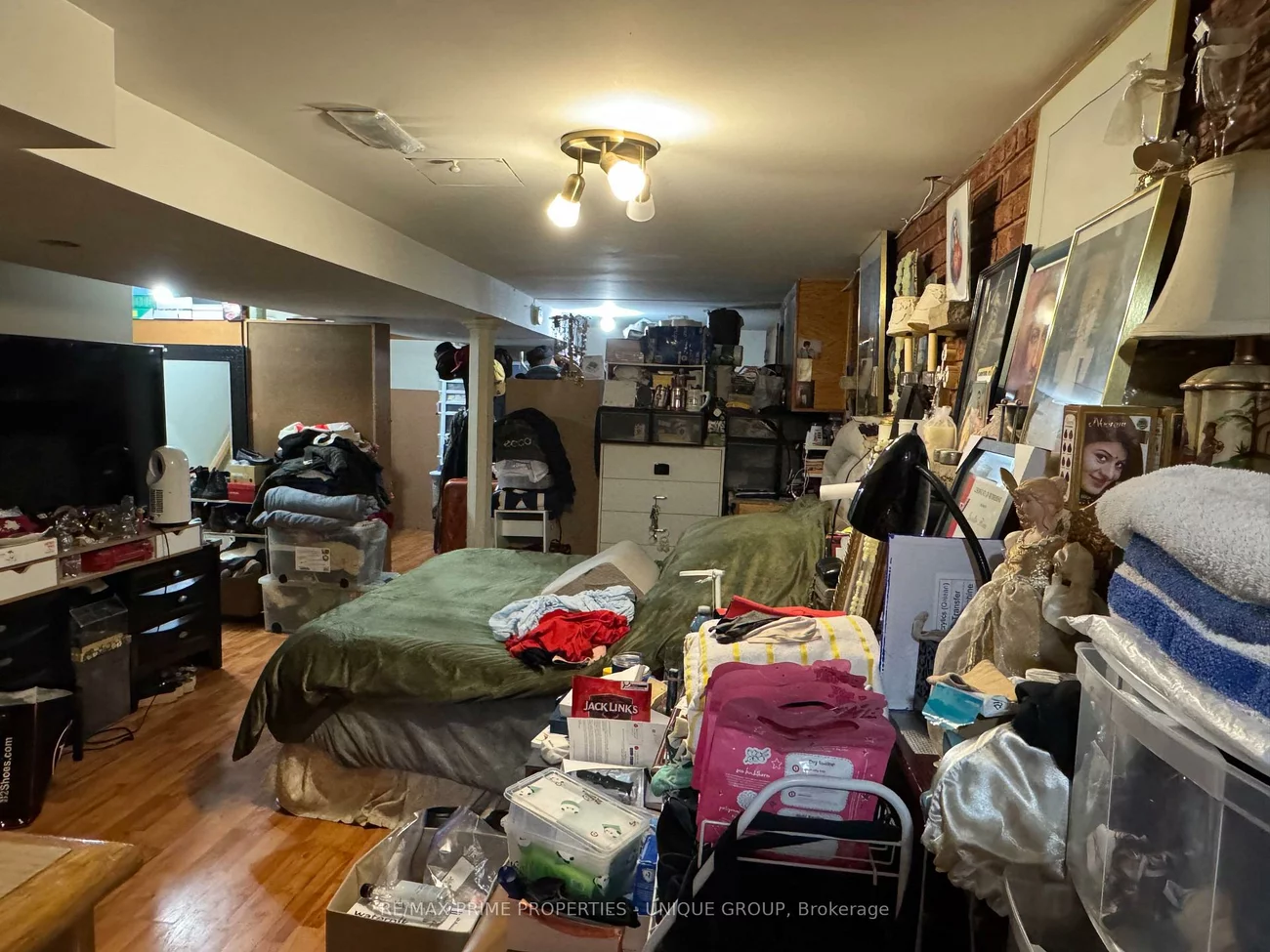 2330, Dufferin, Caledonia-Fairbank, Toronto