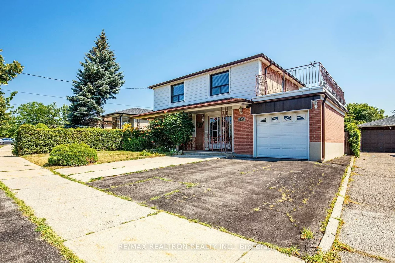 115, Hullmar, Black Creek, Toronto
