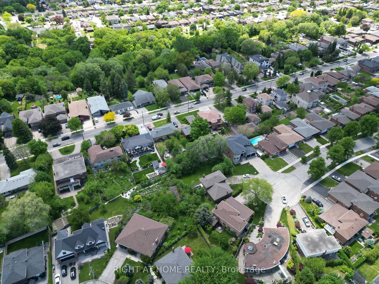 362, Maple Leaf, Maple Leaf, Toronto