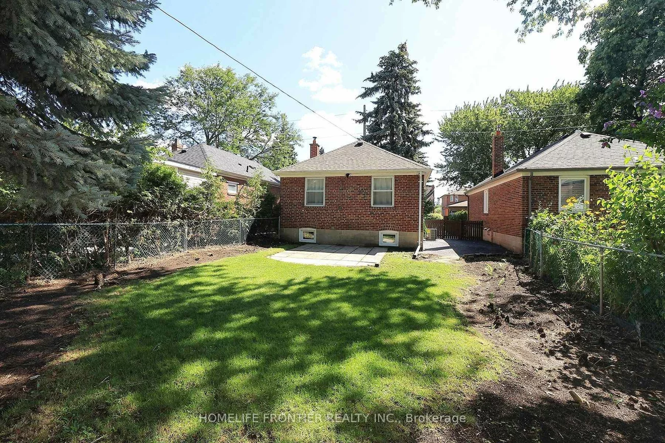 132, Wesley, Stonegate-Queensway, Toronto