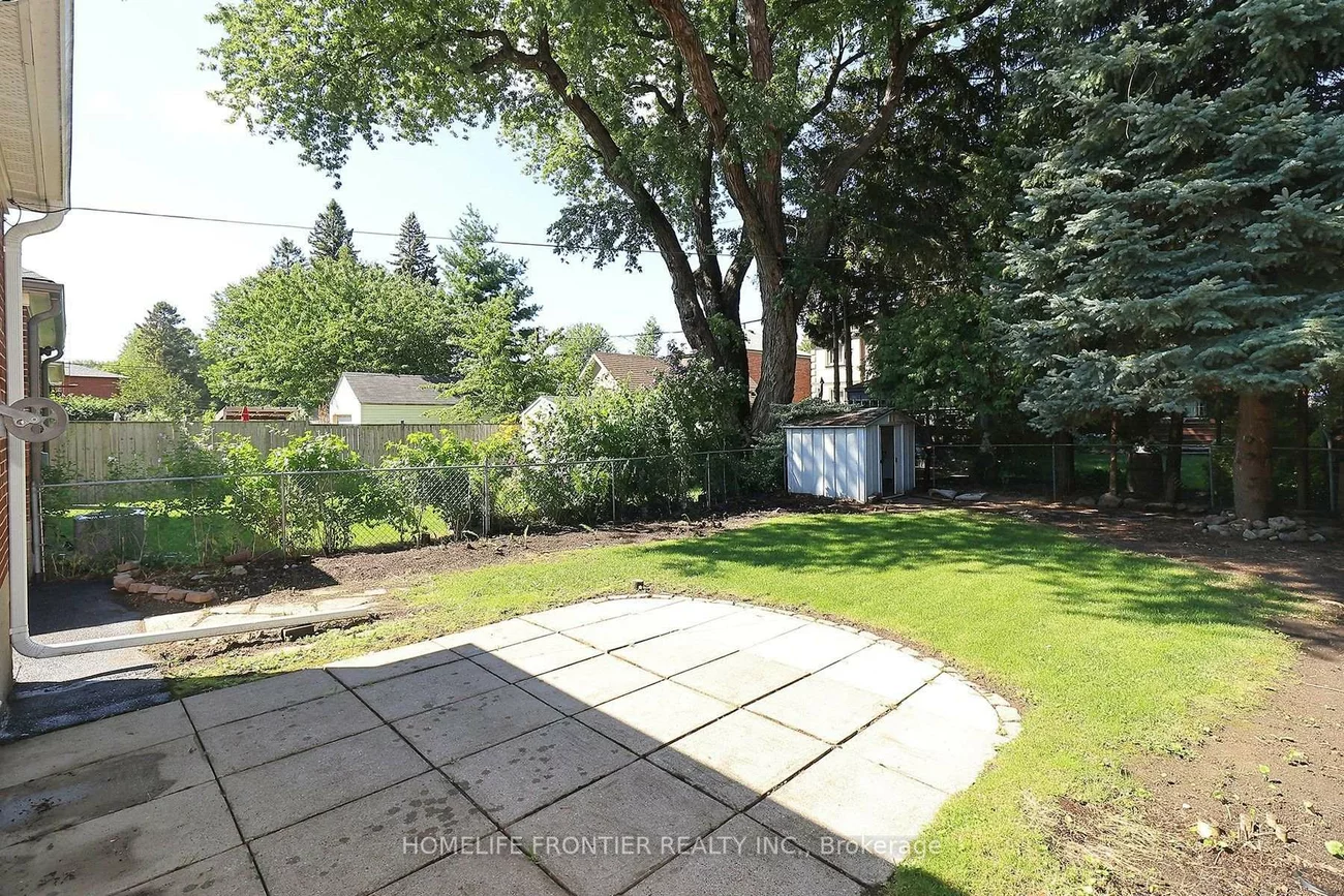 132, Wesley, Stonegate-Queensway, Toronto