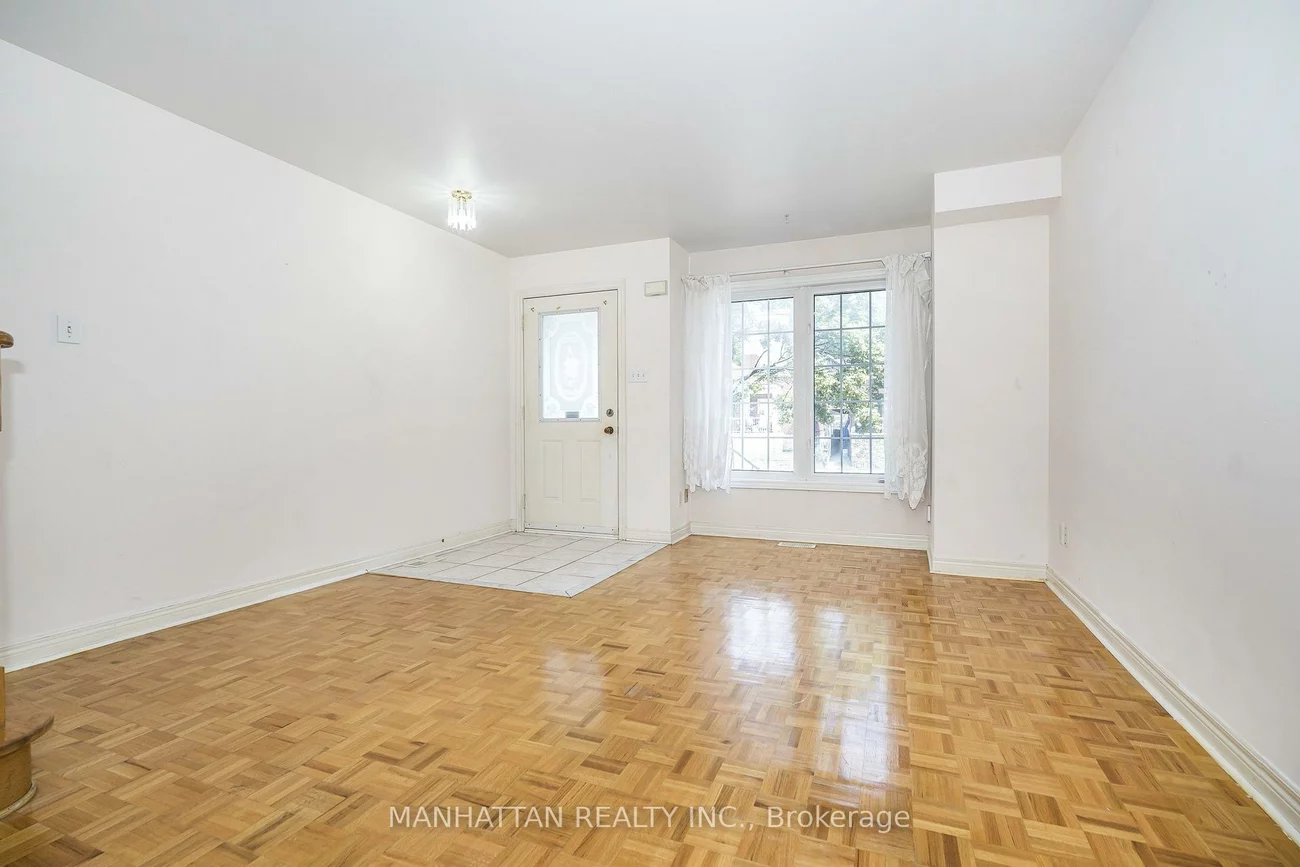 1220, Weston, Mount Dennis, Toronto