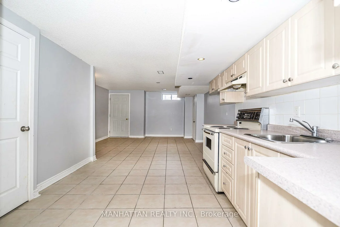 1220, Weston, Mount Dennis, Toronto