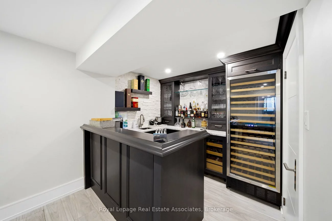 14, Joyce, Yorkdale-Glen Park, Toronto