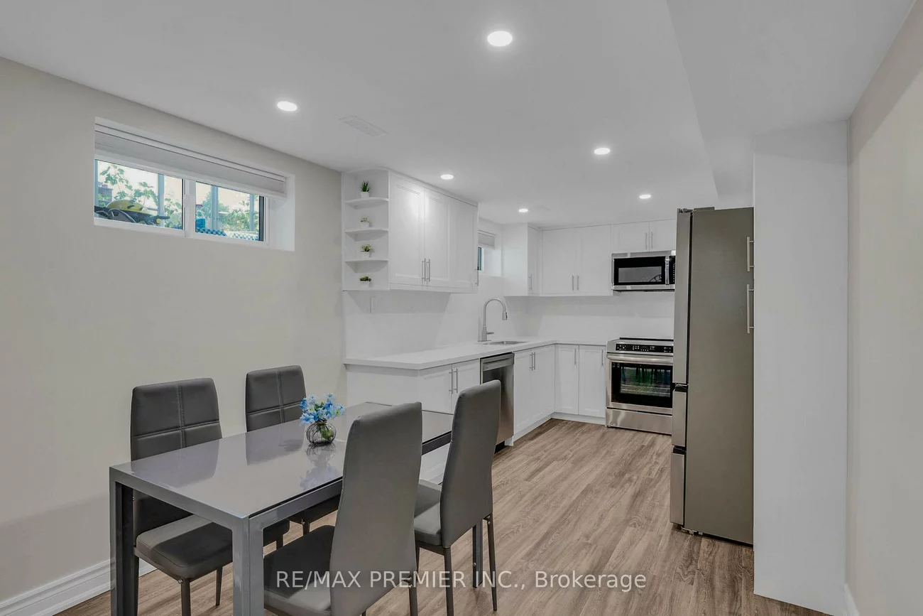 62, Keegan, York University Heights, Toronto