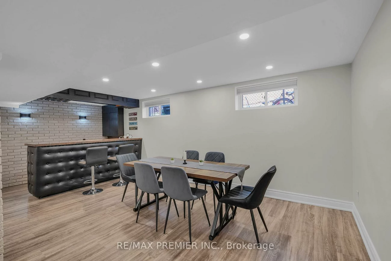 62, Keegan, York University Heights, Toronto