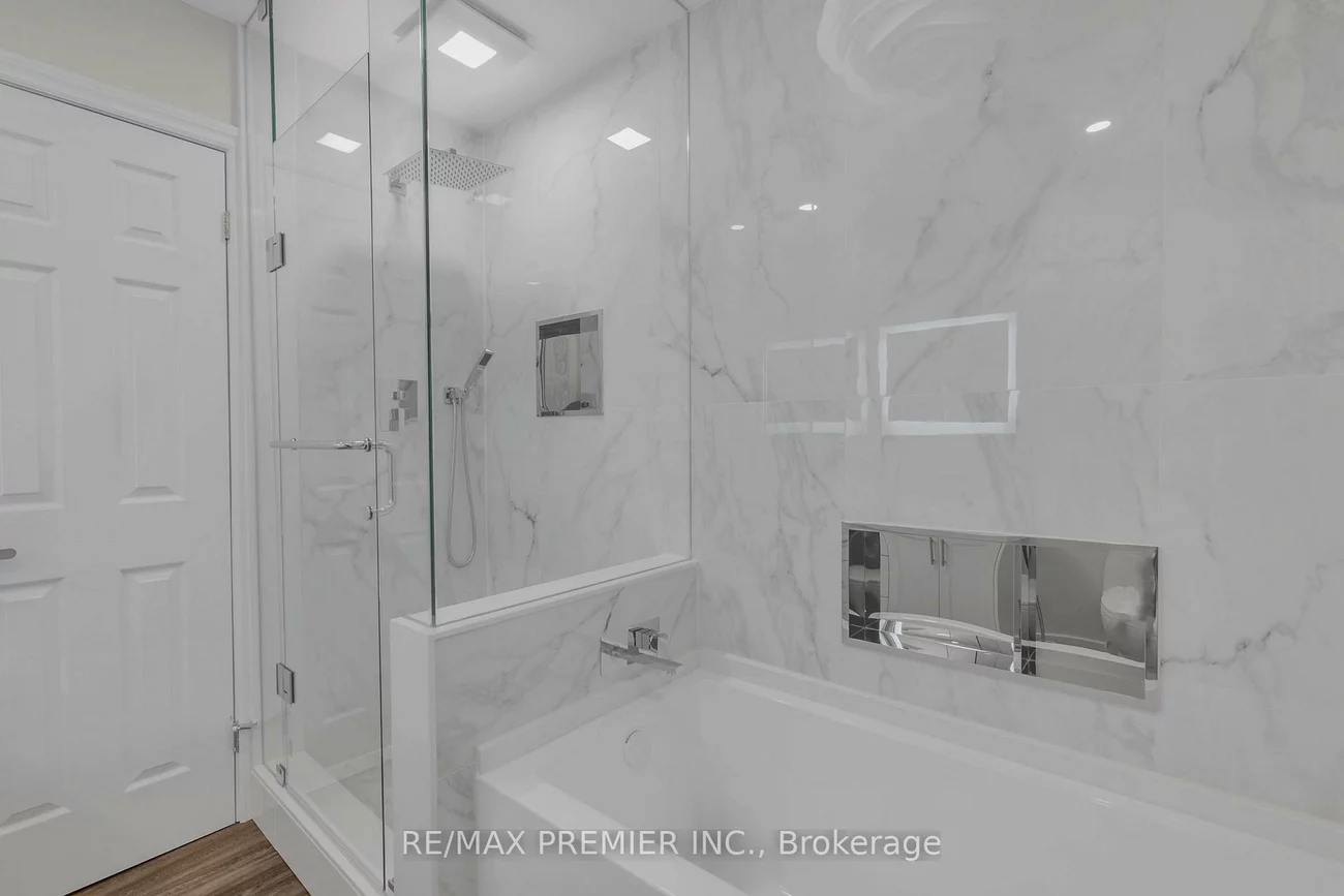 62, Keegan, York University Heights, Toronto
