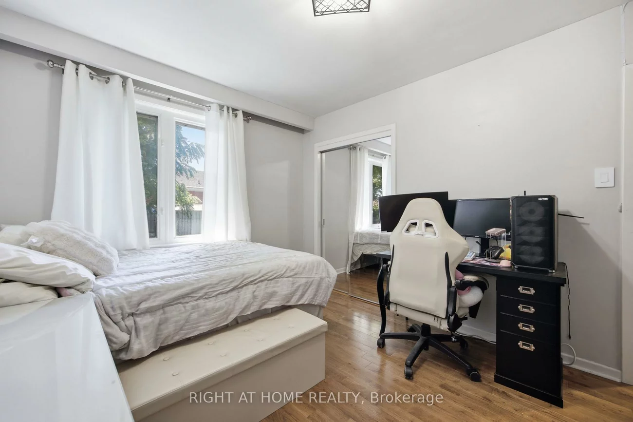 45, Faversham, Eringate-Centennial-West Deane, Toronto