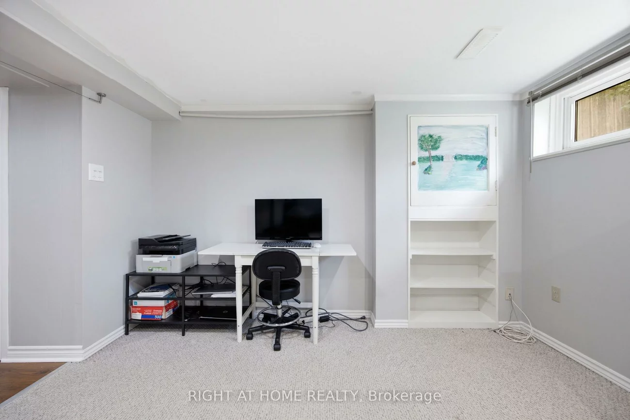 45, Faversham, Eringate-Centennial-West Deane, Toronto