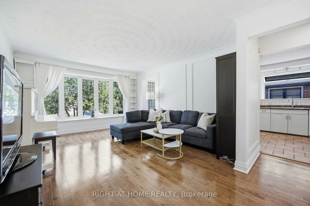 45, Faversham, Eringate-Centennial-West Deane, Toronto