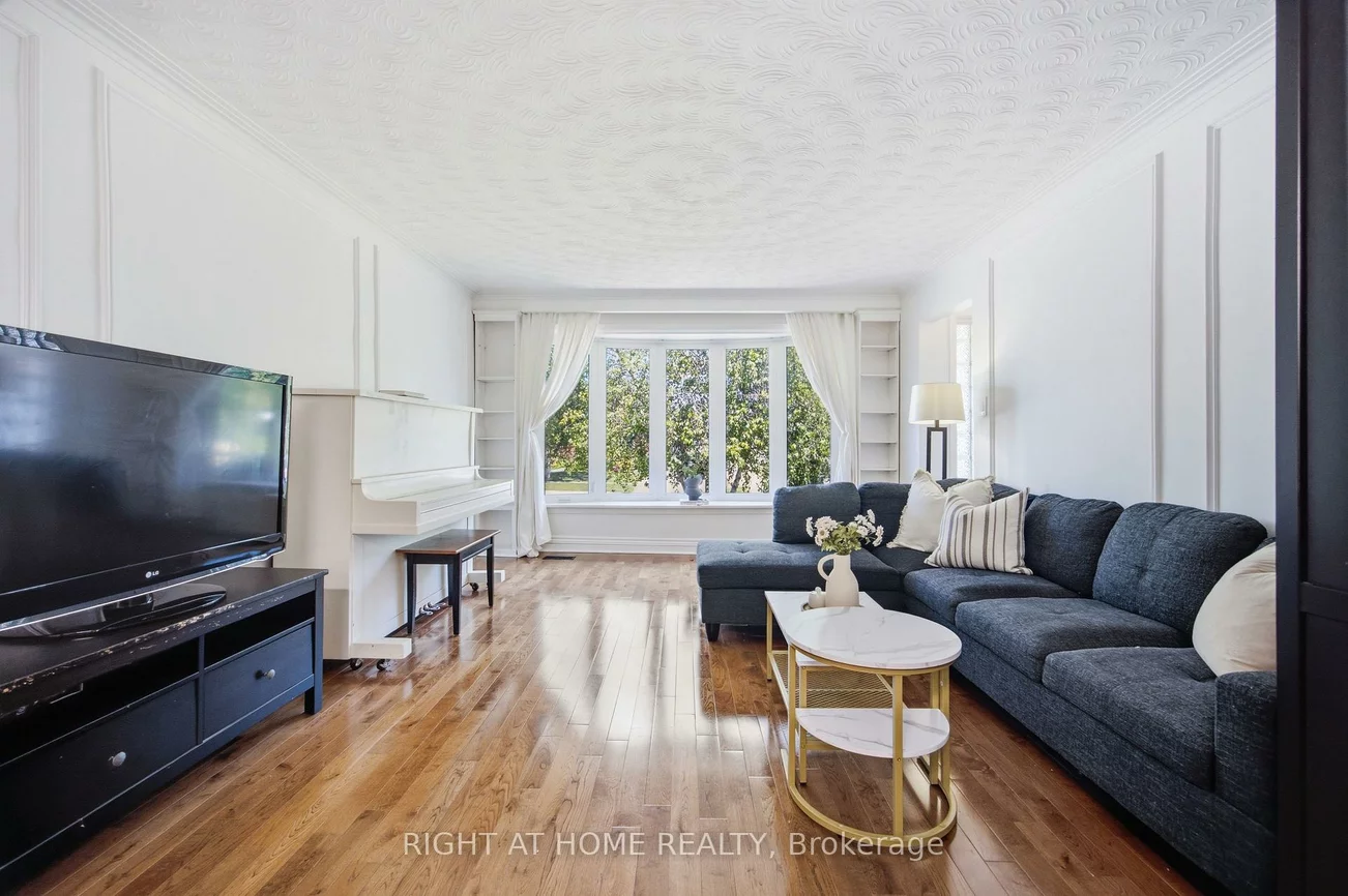 45, Faversham, Eringate-Centennial-West Deane, Toronto