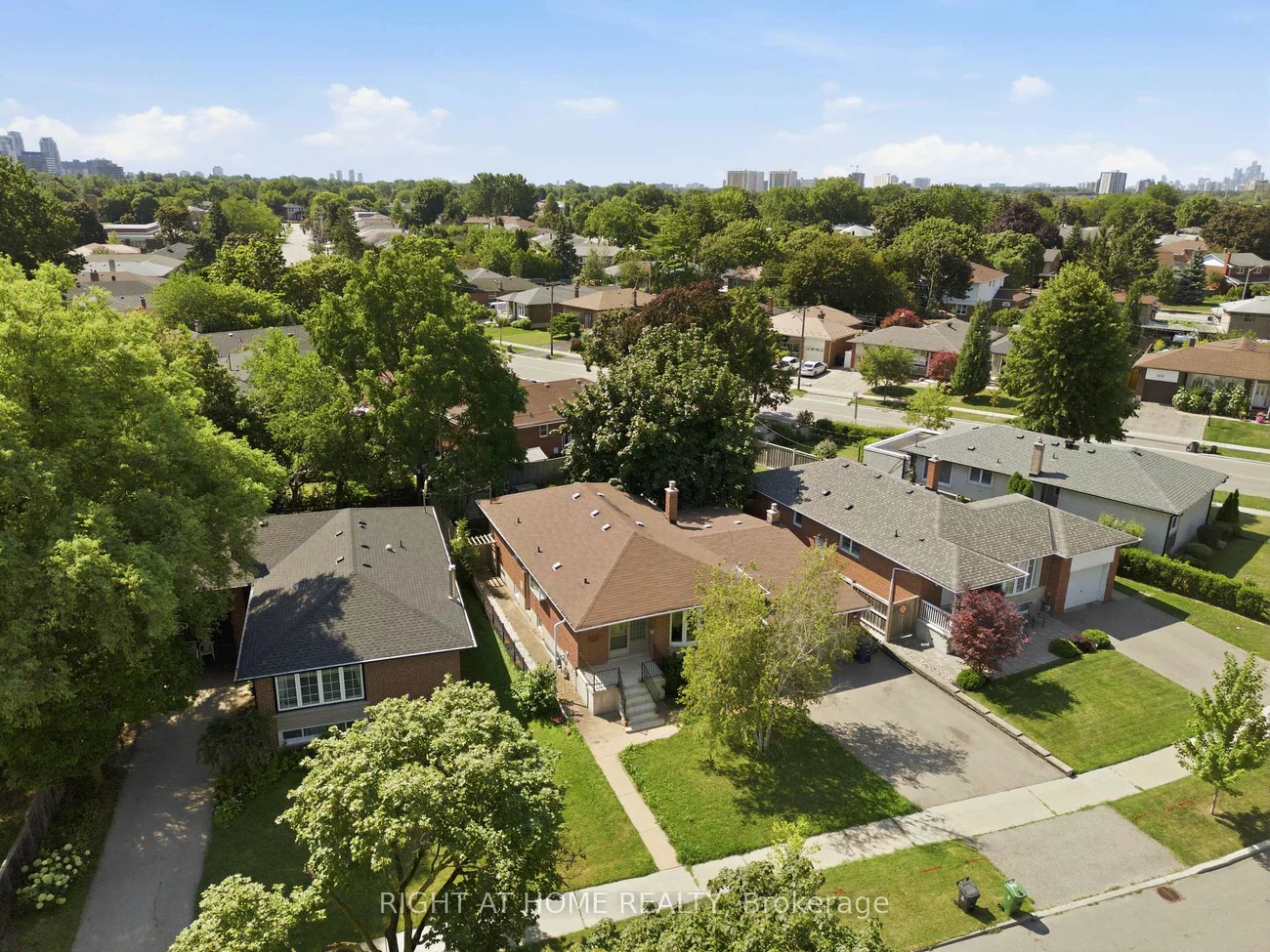 45, Faversham, Eringate-Centennial-West Deane, Toronto
