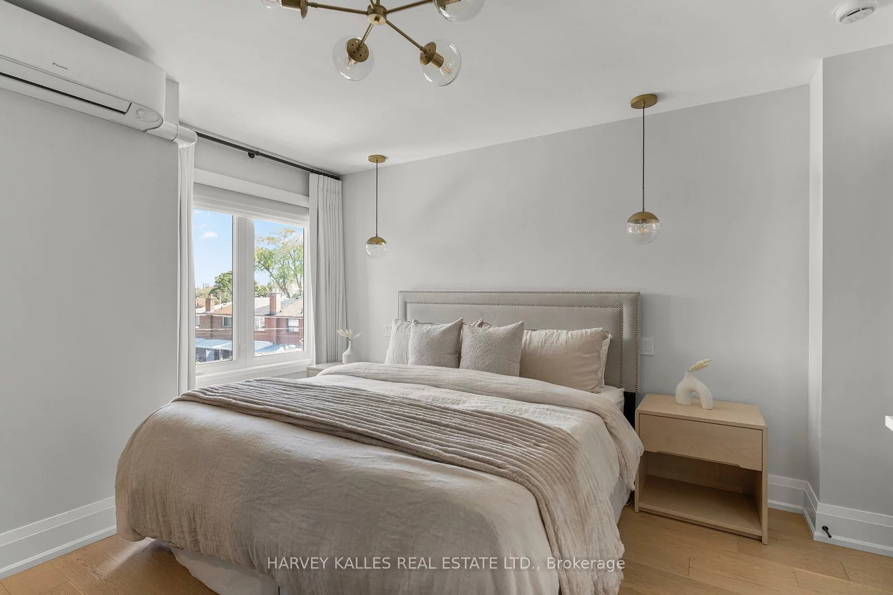 106, Hope, Corso Italia-Davenport, Toronto