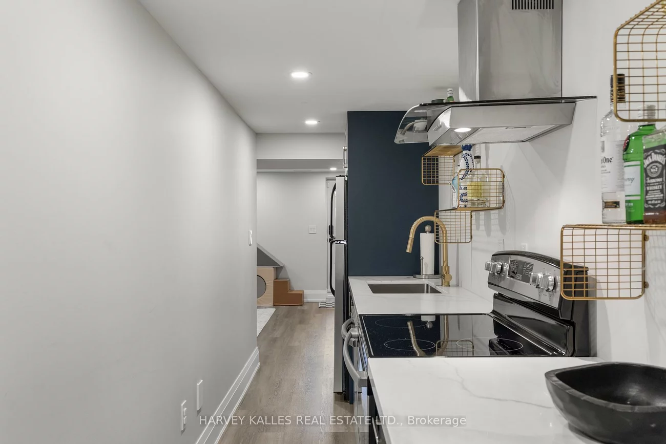 106, Hope, Corso Italia-Davenport, Toronto