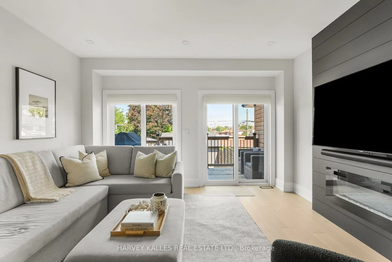 106, Hope, Corso Italia-Davenport, Toronto