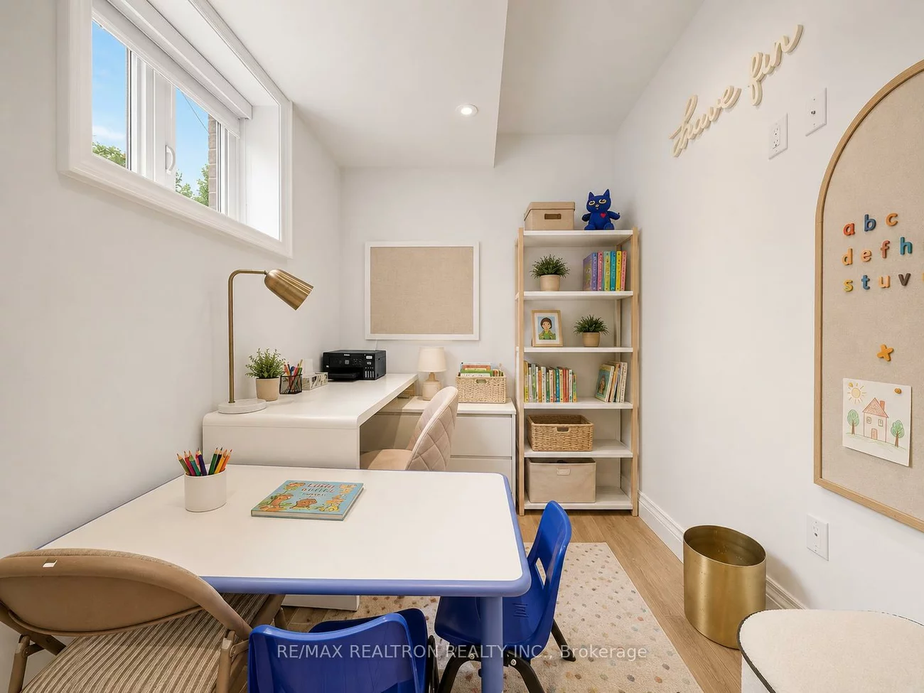 402, Glen Park, Yorkdale-Glen Park, Toronto