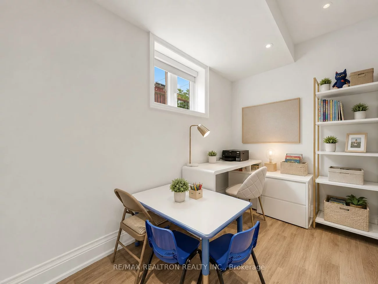 402, Glen Park, Yorkdale-Glen Park, Toronto