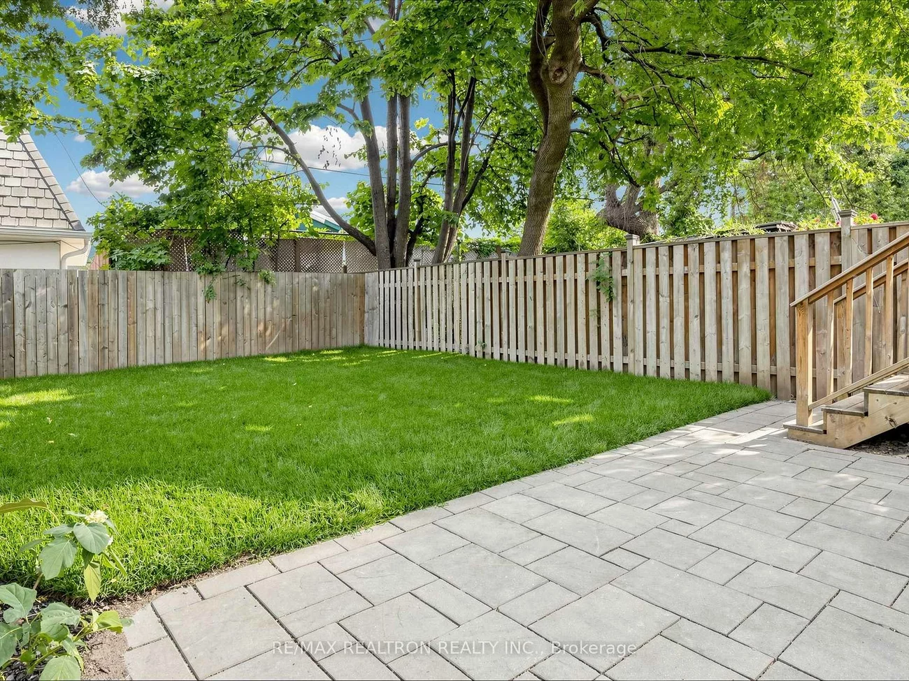 402, Glen Park, Yorkdale-Glen Park, Toronto
